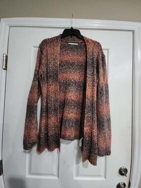 Maurices Cardigan Sweater Size Large
